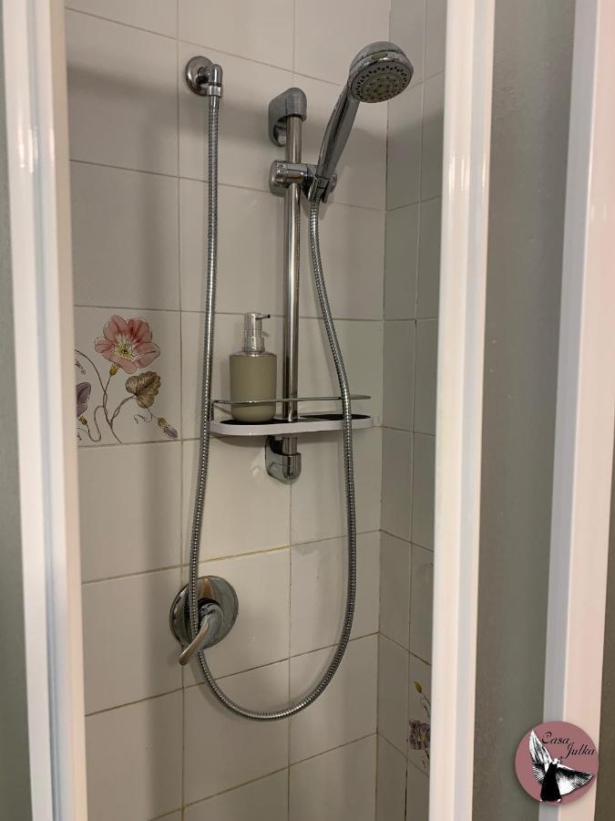 شقة Casa Julka ليفورنو المظهر الخارجي الصورة